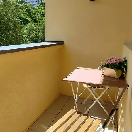 Happy Corner *